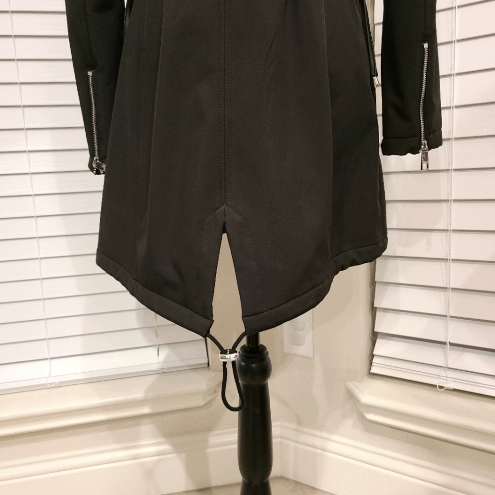 Guess Jacket w/ Hood - Picture 10 of 11